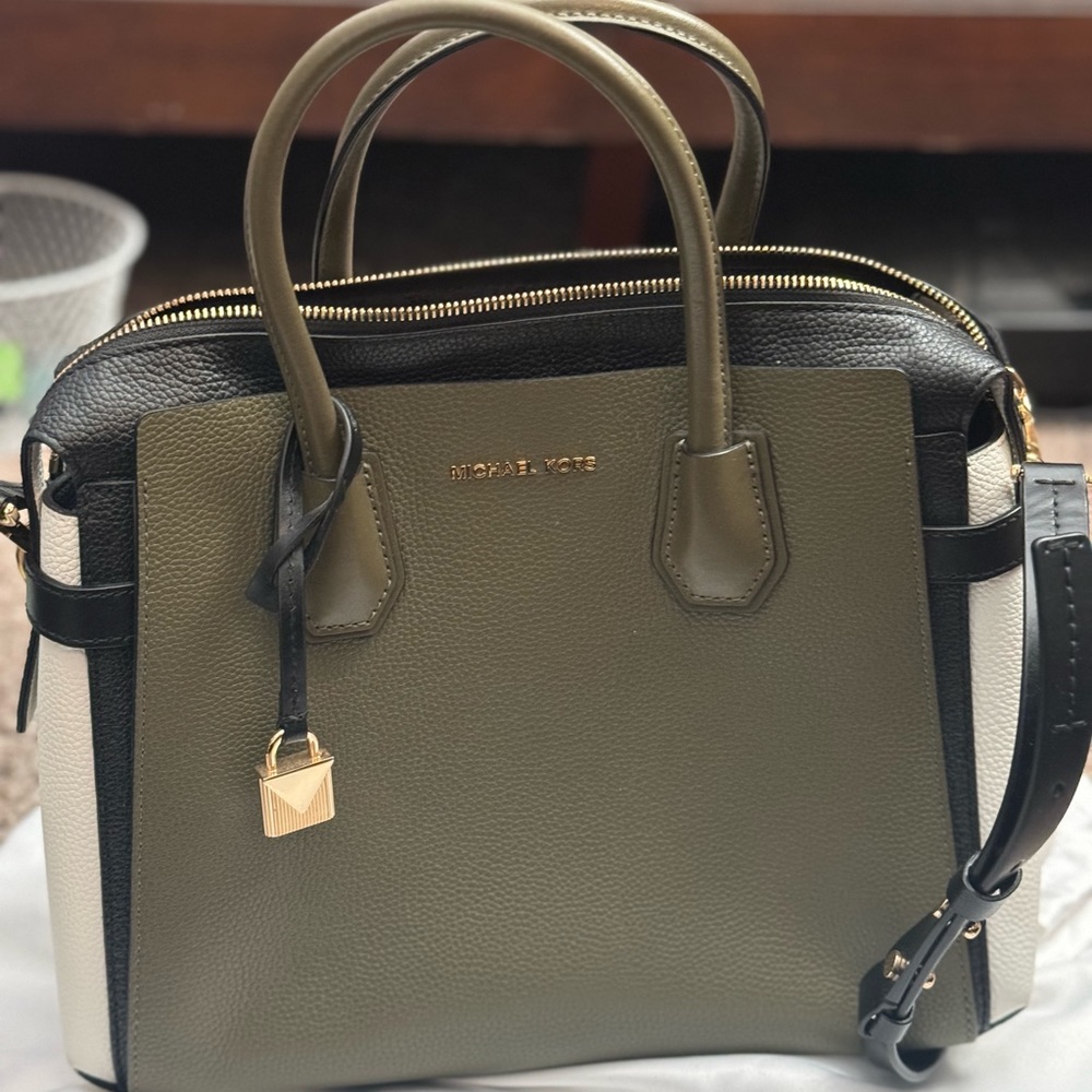 Michael Kors handbag